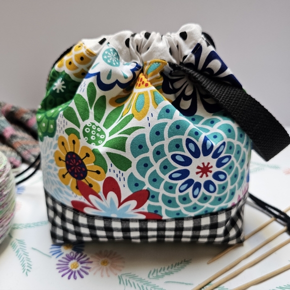 Colorful Floral Drawstring Bag - Picture 1 of 7